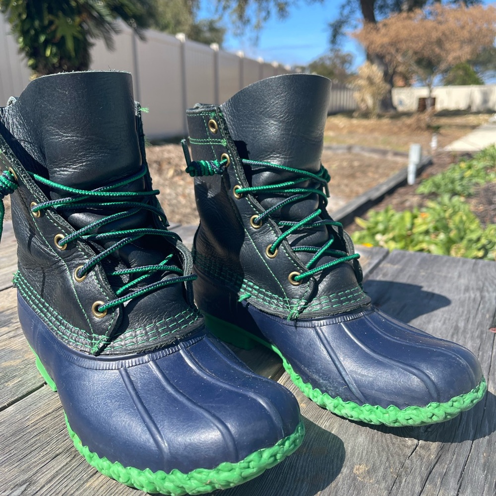 L.L. Bean Bean Boots -Waterproof Boots - Green & Blue - great condition, size 7